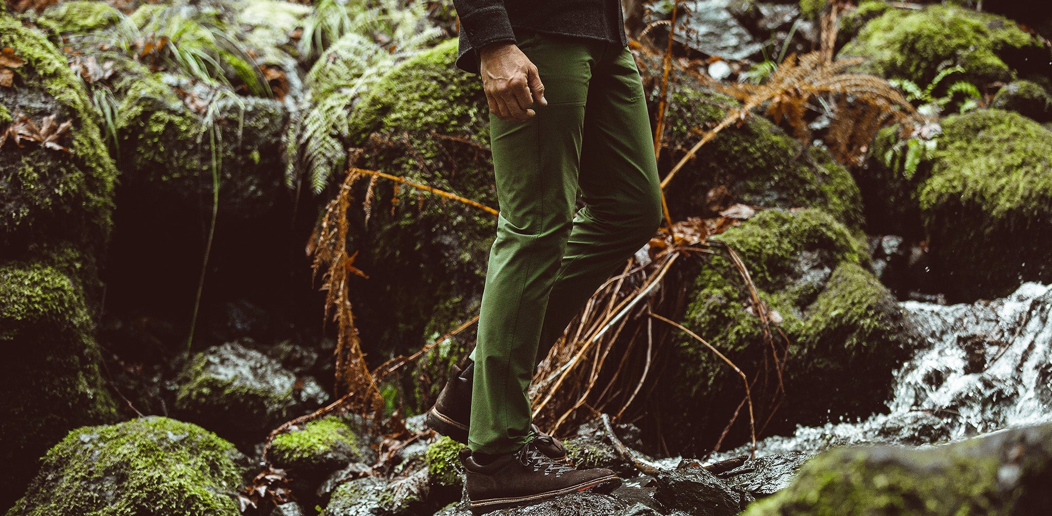 The Alpine Pant in Moss